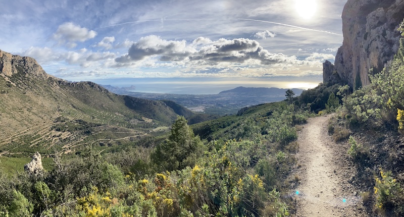 Southerly view descending from the east side of Puig Campana EA5/AT-002