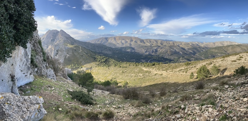 Westerly view descending from Penya Foradada showing La Serella and Alto de Tronca ridges